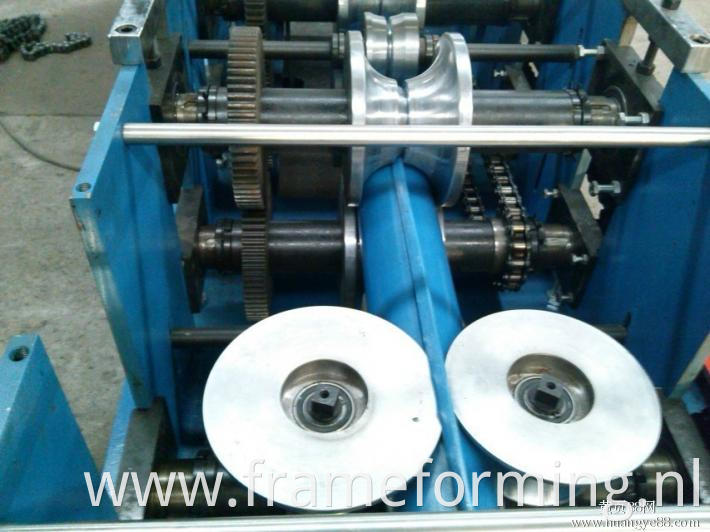rainspout roll forming machine